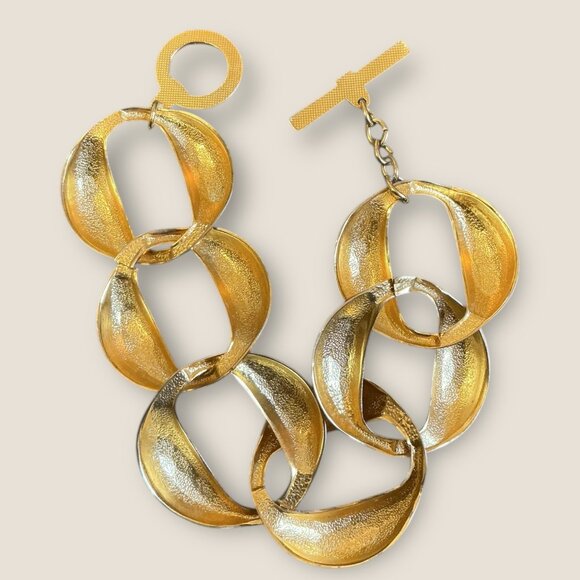 Vintage Chunky Gold-Tone Chain Link Bracelet With Toggle Clasp 8" Length - Picture 2 of 3